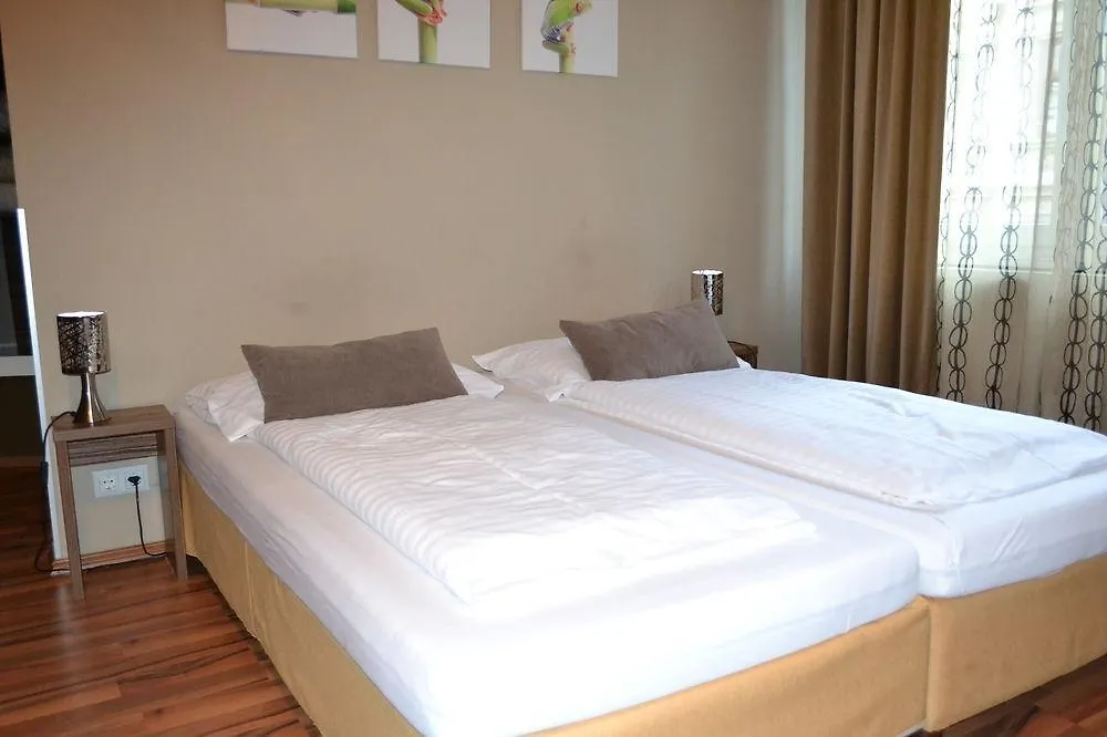 Bella Apartment Vienna 0*,